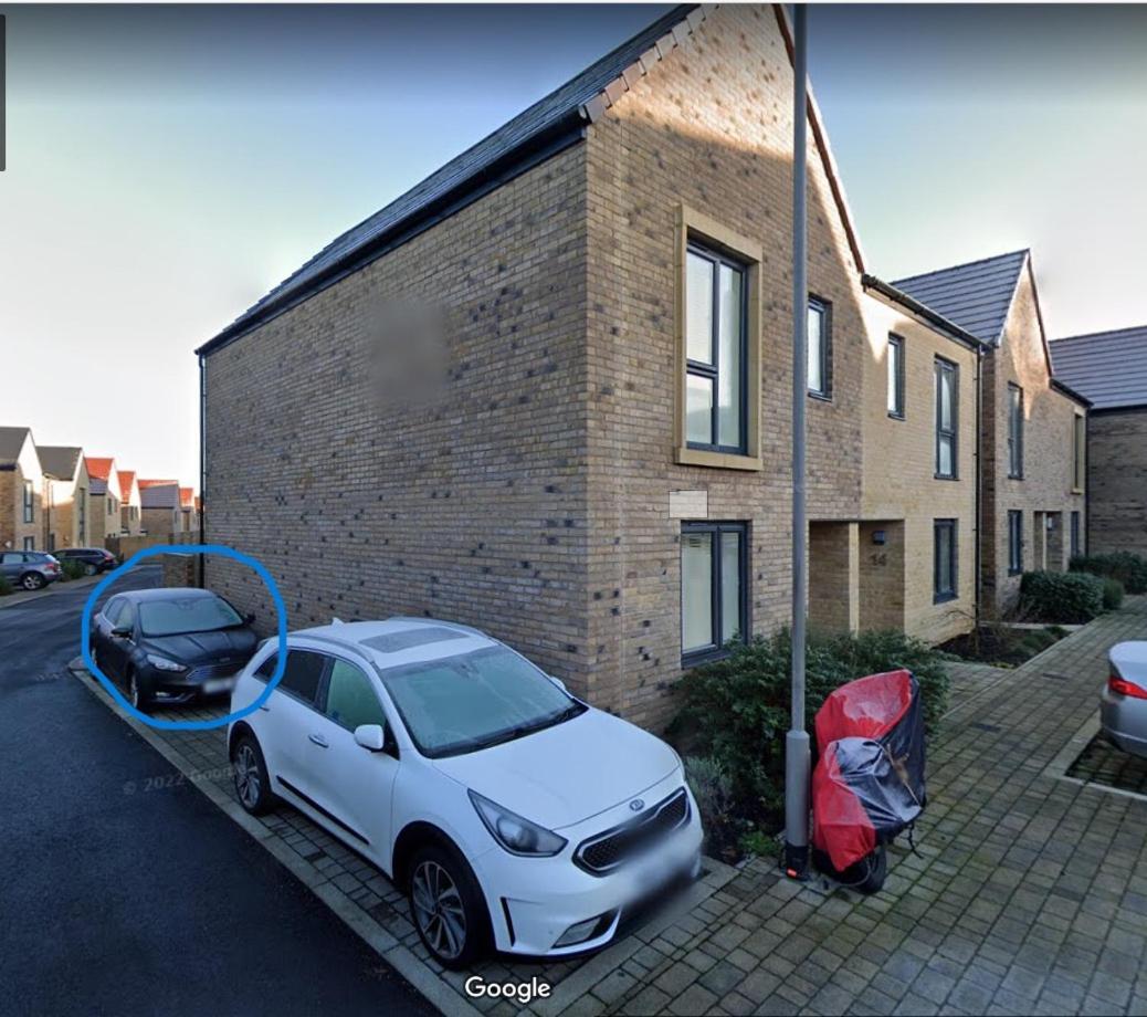 Modern 3 Bedroom House With Parking Bath Eksteriør billede